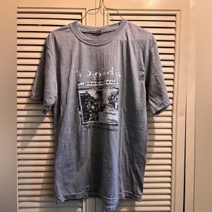 Men’s  medium size shirt